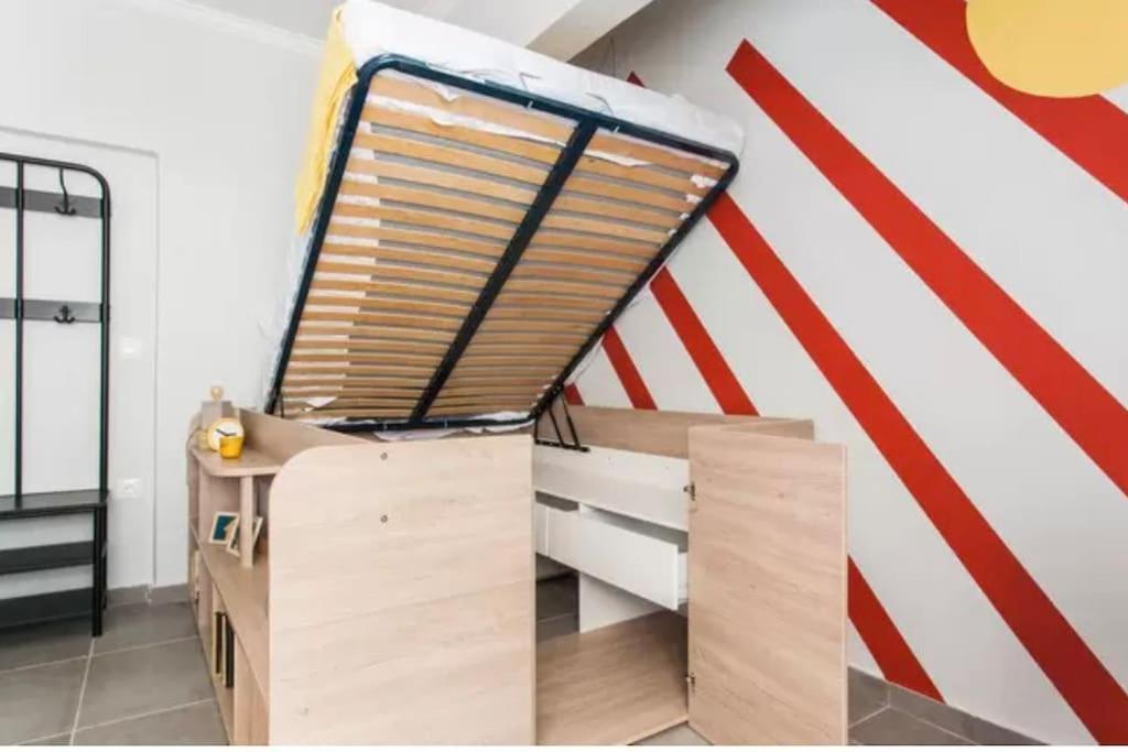 Colorful Apartment In アテネ エクステリア 写真